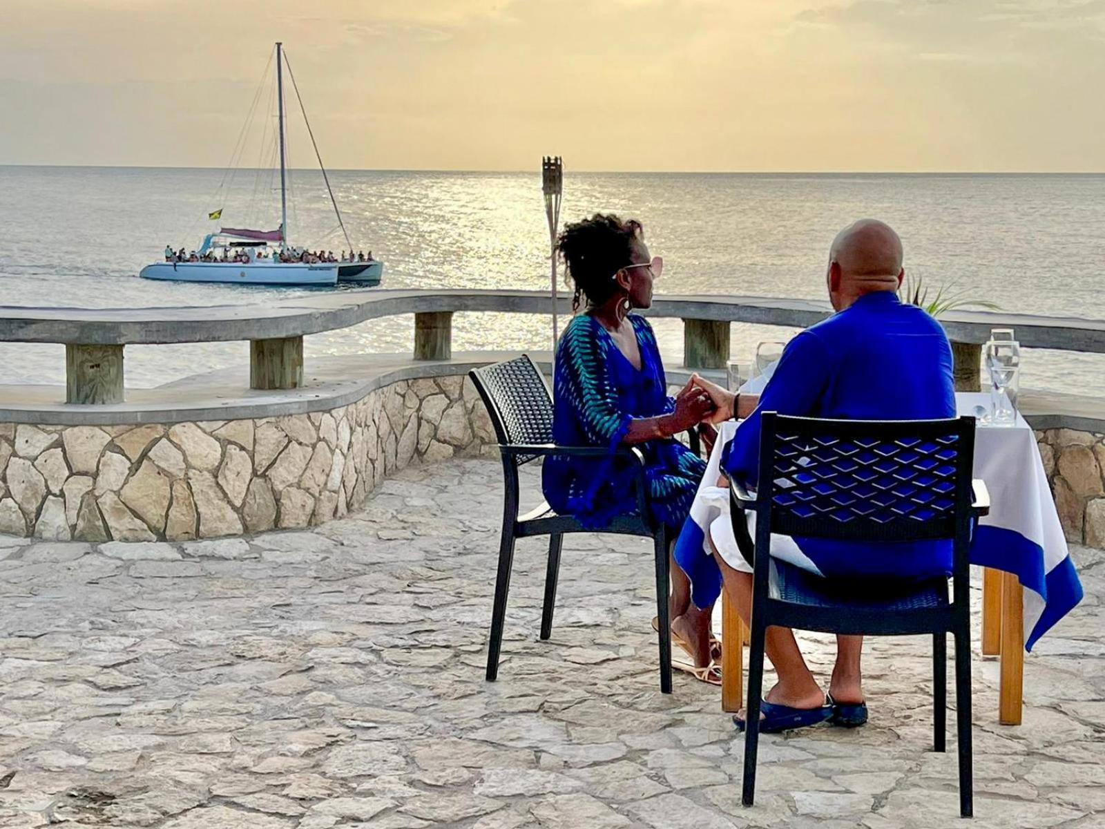 Begona Cliff Hotel نيغريل المظهر الخارجي الصورة
